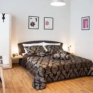 https://residence-krakovska-5.praguehotelsweb.com